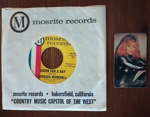 BARBARA MANDRELL rare QUEEN FOR A DAY / Alone In The Crowd 1966 + MAGNET - Picture 1 of 3