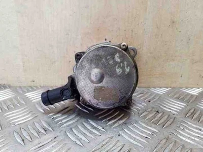 Bomba de vacío VOLVO S40 I VS 8200072985 1.9 diésel 85kw 2001 26116495 Foto 1 de 4