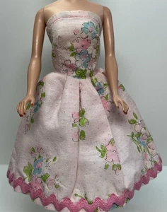 Vintage Barbie Fashion Doll Mommy Made Handmade Fit And Flare Dress - Picture 1 of 2