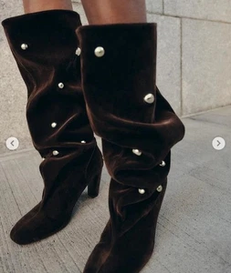 Zara Neu Damen Braun Samt Nieten Slouchy Stiefel UK 5 6 7 Ref 1011/510/700 - Bild 1 von 10
