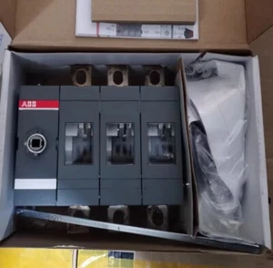 1pc ABB OT250E03P 250A SWITCH DISCONNECTOR 1SCA022710R0100 NEW Free Ship - Picture 1 of 2
