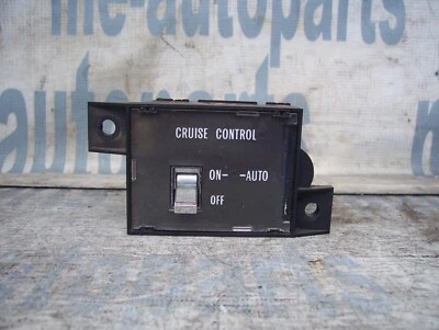 77-92 INTERRUPTOR DE CONTROL DE CRUCERO CADILLAC DEVILLE FLEETWOOD TRACCIÓN TRASERA OEM 1617628 75632497 Foto 1 de 4