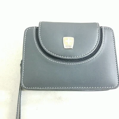 Estuche de transporte Swiss Mobility de cuero con correa medidas 5 x 3,5 x 1 pulgada Foto 1 de 4