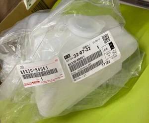 Genuine Toyota OEM Land Cruiser Washer Bottle LAND CRUISER 85330-60051 - Picture 1 of 4