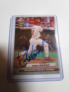SIGNED AUTOGRAPHED 1992 Ultra #540 RUBEN AMARO Philadelphia Phillies - Picture 1 of 1