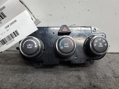 RAM1500   2015 Temperature Control 1032916 Foto 1 de 4