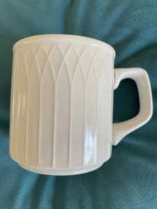 Vintage "Gothic" Homer Laughlin Ivory Coffee Mug 8 oz Made in the USA - EUC - Picture 1 of 5