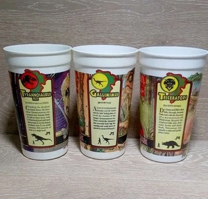 Lote de 3 tazas de coleccionista de dinosaurios Triceratops Coca Cola 1992 Jurassic Park McDonald's - Imagen 1 de 8