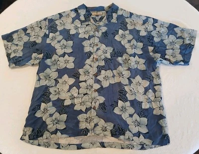 TOMMY BAHAMA 100% Silk Mens 2XL Blue White Flowers Hawaiian Short Sleeve Shirt  - Image 1 of 4