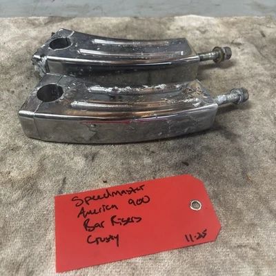 Par de elevadores de manillar Triumph Speedmaster America 900 Aftermarket 2006 Foto 1 de 4