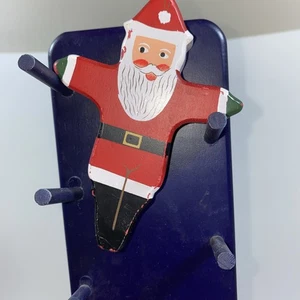 Decorazione/giocattolo natalizio vintage in legno fatto a mano Babbo Natale che scende camino ~ alto 19" - Foto 1 di 6