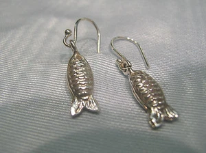 Pendientes de gancho colgantes de plata de ley maciza de peces 3D estilo vintage bonitos - Imagen 1 de 1