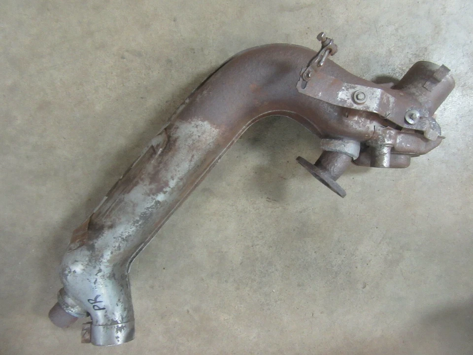 1967 Volkswagen Karmann Ghia motor escape coletor tubo peças PASS - Imagem 1 de 3