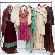 6 Trajes antiguos, vestidos y capas para Teatro Fiestas o como seis Disfraces !!