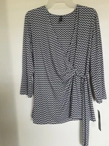 Massini Woman's Faux Wrap Top Size Large  NEW  - Picture 1 of 3