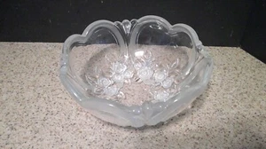 Vintage Crystal? Glass Serving Bowl Clear Rose Scalloped Edge Round Shape 8 7/8" - Picture 1 of 6