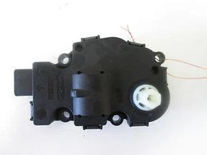 Mercedes-Benz W164 M-Klasse Schrittmotor Klimkasten A1648202042 - Bild 1 von 1