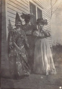1906 Mujeres Mascarada Máscaras 1900 Foto Kansas Halloween Formal Vestido Cono Sombrero - Imagen 1 de 2