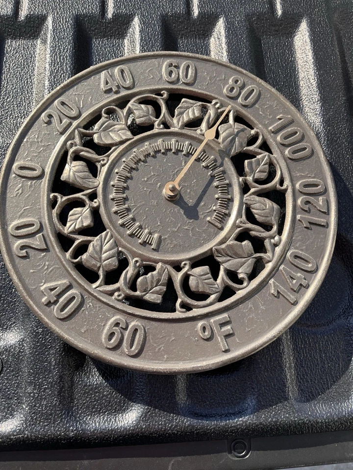 Termómetro Whitehall Ivy Silhouette - Metal pesado temperatura interior o exterior Foto 1 de 3