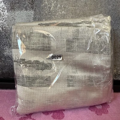 Funda de almohada euro a rayas rotas Hotel Collection Foto 1 de 2