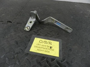 (160) 2000 AUDI TT QUATTRO 8N. DRIVER SIDE BOOT LID TAILGATE HINGE - Picture 1 of 3