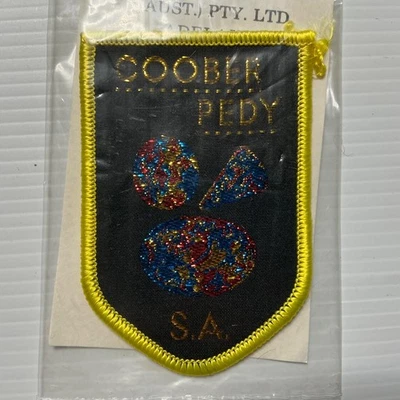 VINTAGE COOBER PEDY SOUTH AUSTRALIA SOUVENIR PATCH WOVEN CLOTH SEW-ON BADGE - image 1 of 2