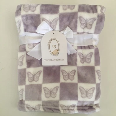 NUEVA Manta Bebé Púrpura Súper Suave Estampado Mariposa Regalo Bebé | Heavenly Sent Foto 1 de 4