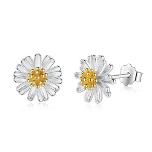 Daisy Flower Stud Earrings Genuine Sterling Silver 925 With Gold Plating Ladies - Picture 1 of 6