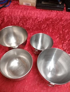 Juego de 4 cuencos mezcladores vintage de acero inoxidable - Imagen 1 de 12