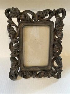 PHOTO FRAME Distressed Dark Brown Ornate Resin Scroll Work 4"x 6" Picture - Picture 1 of 9