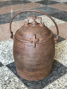 OLD VINTAGE T&C CLARK & CO. 4 QUARTS CAST IRON & ENAMEL PRESSURE COOKER ENGLAND - Picture 1 of 16