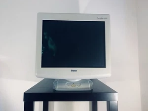 CRT Monitor 22“ - Iiyama Vision Master 512 - 0.24mm 140 kHz Diamondtron - Bild 1 von 19