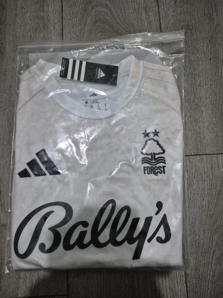 ADIDAS Nottingham Forest Large Away Shirt New