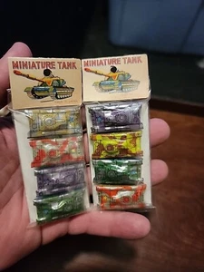 Vintage Novelty Toy Metal Mini Tanks - Picture 1 of 5