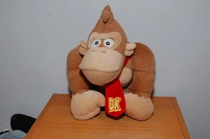 SUPER MARIO 2016 NINTENDO 12" INCH DK DONKEY KONG PLUSH DOLL BY GOOD STUFF - Picture 1 of 2