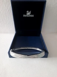*Neuwertig* Swarovski Armreif Armband Glitzersteine Twist mit Verschluss - Gr.M - Bild 1 von 1
