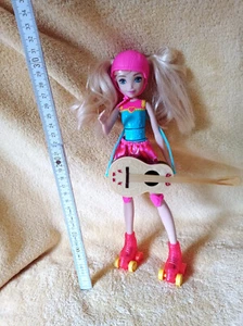Barbie mit Rollschuhen und Gitarre blinkend - Bild 1 von 2
