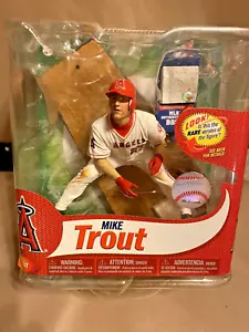 Mike Trout McFarlane MLB Serie 31 Figur VARIATION authentische Basis #\200 - Bild 1 von 9