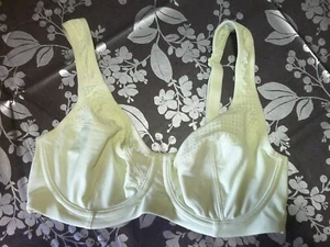 M&S Marks & Spencer underwired bra uk 34C usa 34C euro 75C france 90C - Picture 1 of 5