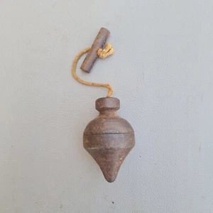 Raro antiguo vintage plomada de hierro pesado bob nivelación herramienta de medición de carpintero - Imagen 1 de 9