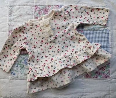 Vestido The Baby Duck Nuevo y Usado Ropa Infantil Little Wonders 0-3M Niñas Foto 1 de 4