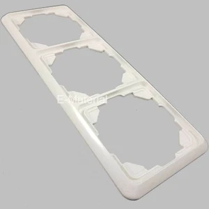 Jung 5583 WW Rahmen 3-fach  Alpinweiß  5583WW   Serie ST550 - Bild 1 von 7