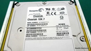 EMC 005048564 300GB 10,000 RPM 3.5 in. Fiber Channel HDD ST3300007FCV 9X1007-031 - Picture 1 of 5