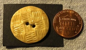 ONE Large Hand-crafted Ceramic Yellowish Beige Sew-through Button 1" 25.2mm 9112 - Picture 1 of 2