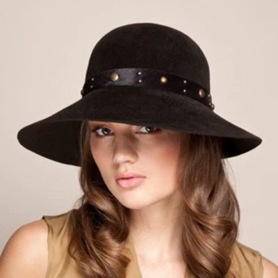 Eugenia Kim 100% Cabello de Conejo Sombrero Floppy con Banda de Cuero Tachonado Foto 1 de 4