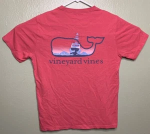 Vineyard Vines Herren Größe Small hellrot Boot Wal Logo Tasche Grafik Hemd - Bild 1 von 5