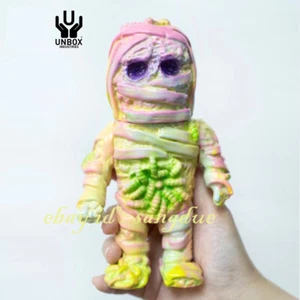 Unbox WGT Bandage Doll 16,5cm Sofubi Collection Actionfigur Modell auf Lager - Bild 1 von 5