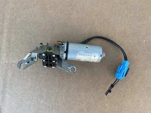 94-99 BMW E36 3 Series Convertible Soft Top Locking Motor Assembly 8370816 - Picture 1 of 6
