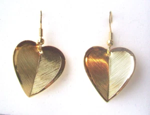GOLD PLATE Dangle Earrings- ETCHED HEART SHAPED DESIGN- LOVE VALENTINE - Picture 1 of 2