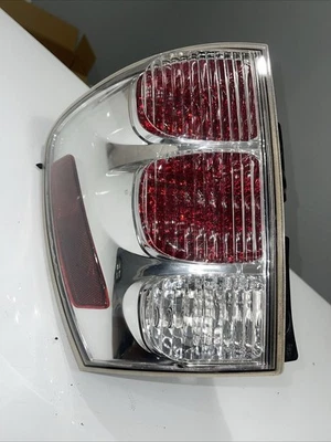 Chevrolet Equinox 2005 a 2008 conductor izquierdo luz trasera lateral izquierda OEM P9506 DW Foto 1 de 4